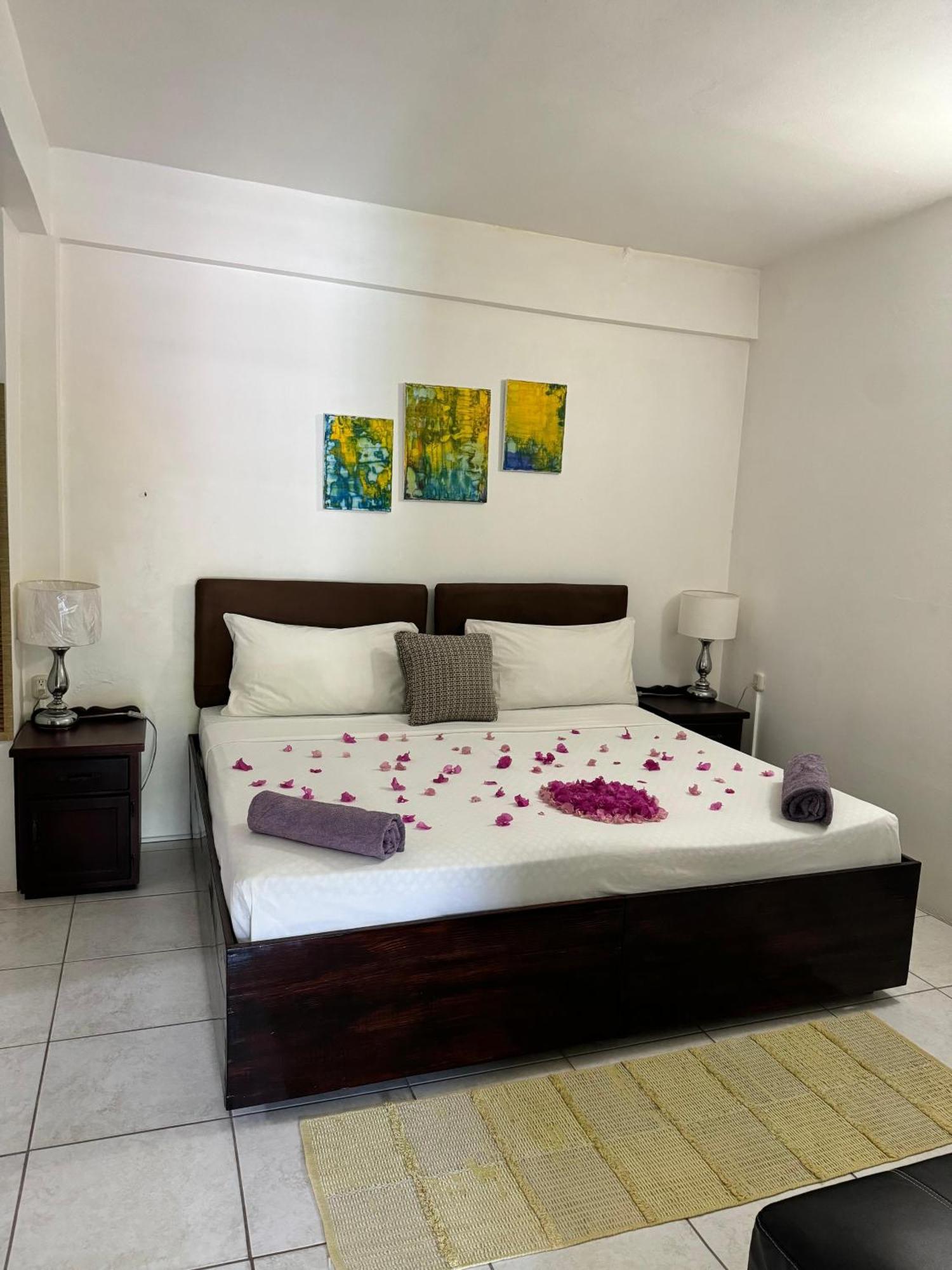 Tropical Apartments Tobago Scarborough Exterior photo